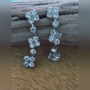 Vintage Elegant Silver Crystal Drop Earrings